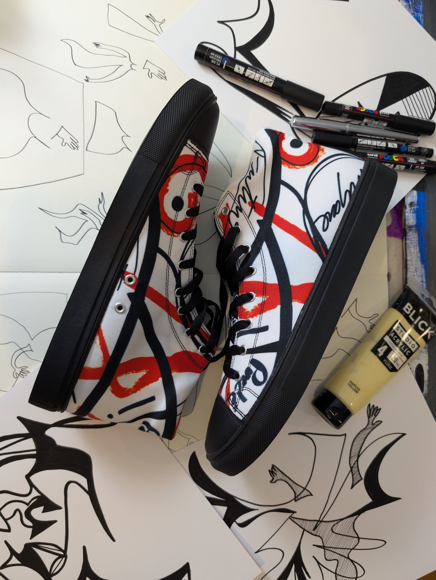 Men’s high top canvas shoes